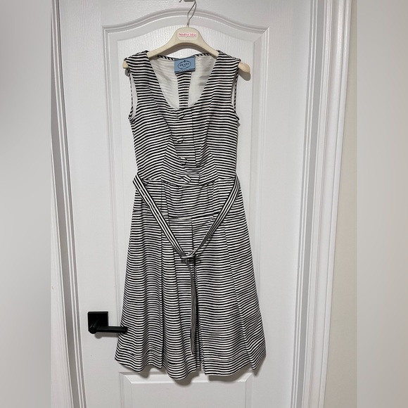 Prada Dresses & Skirts - Prada Dress (Size 42)